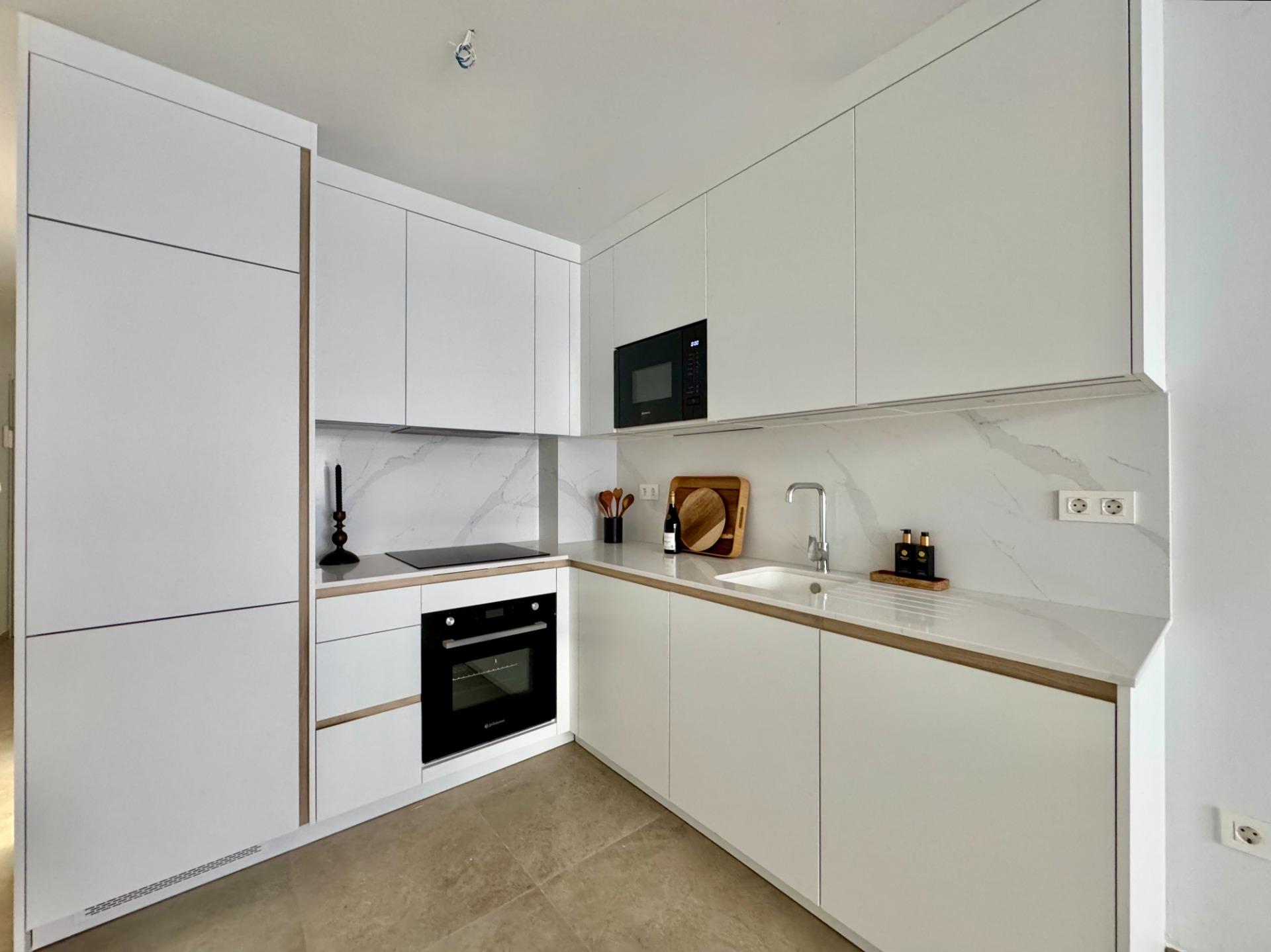 For sale - 2 Bedroom 2 Bathroom Apartment in Torrevieja - Habaneras  - Alicante