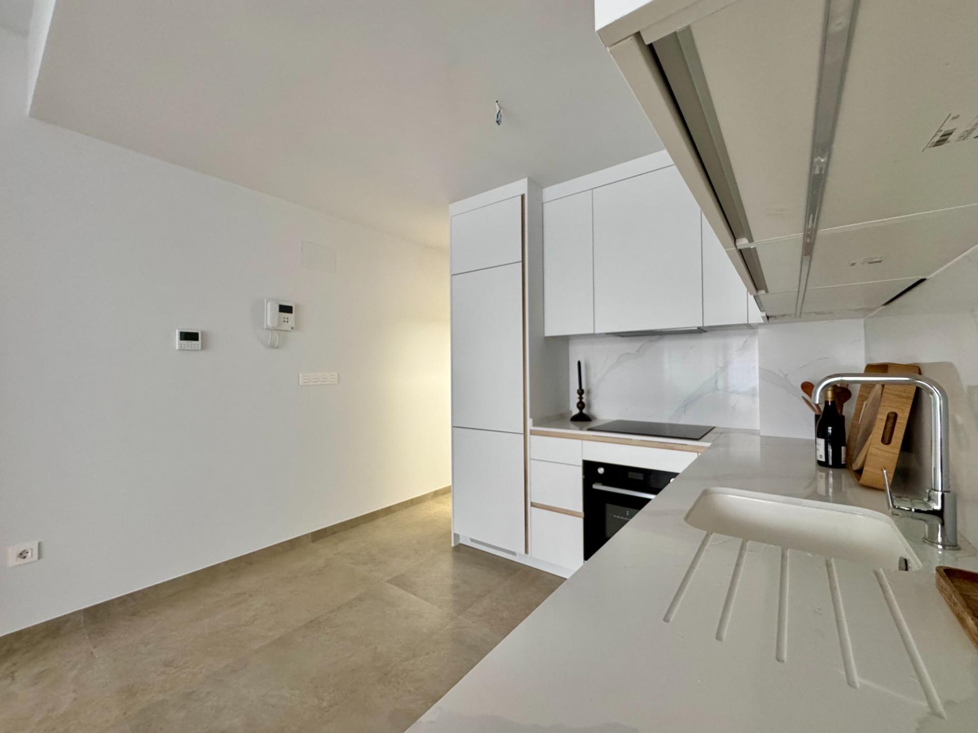 For sale - 2 Bedroom 2 Bathroom Apartment in Torrevieja - Habaneras  - Alicante