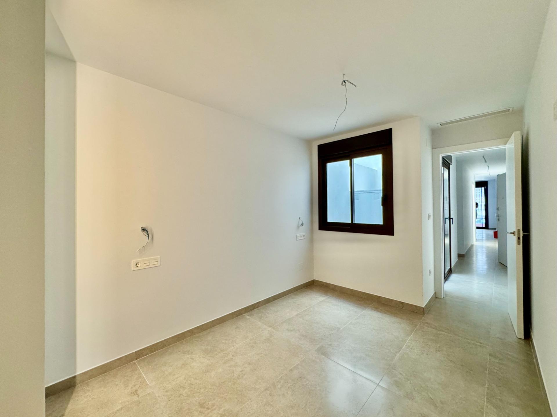 For sale - 2 Bedroom 2 Bathroom Apartment in Torrevieja - Habaneras  - Alicante
