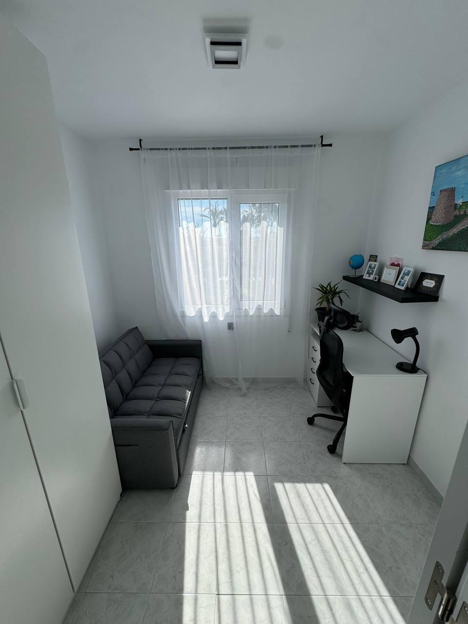 For sale - 3 Bedroom 1 Bathroom Duplex in Torrevieja - Carrefour  - Alicante
