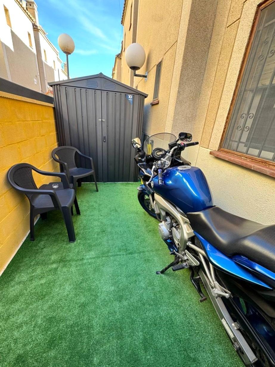 For sale - 3 Bedroom 1 Bathroom Duplex in Torrevieja - Carrefour  - Alicante