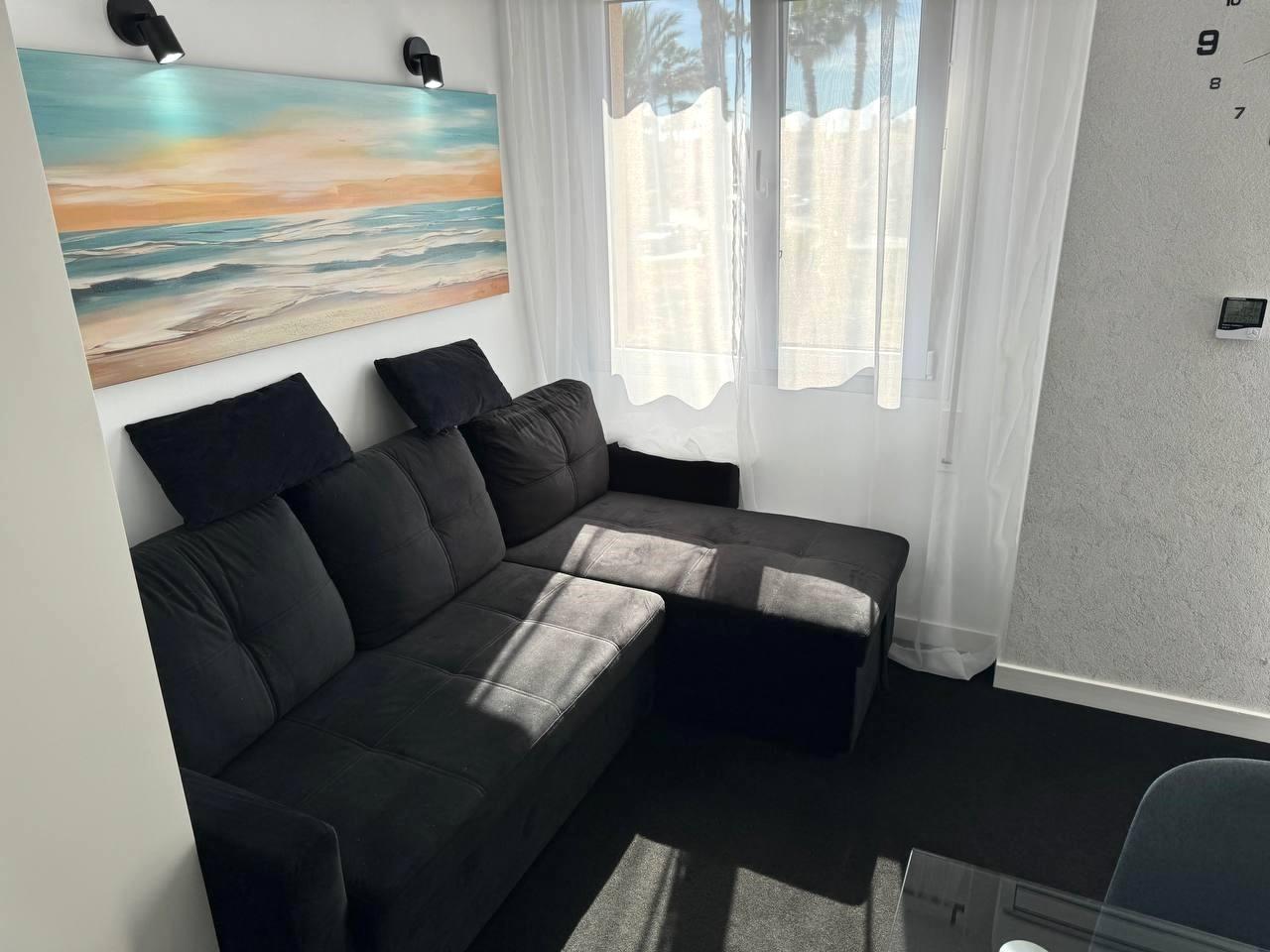 For sale - 3 Bedroom 1 Bathroom Duplex in Torrevieja - Carrefour  - Alicante
