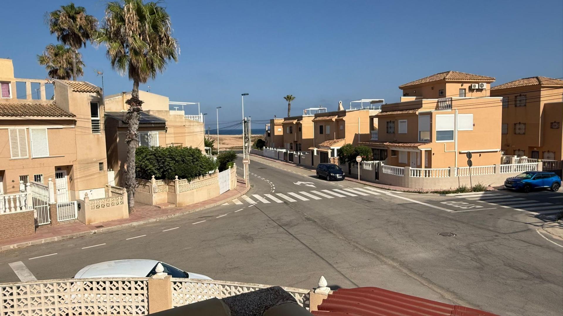 For sale - 3 Bedroom 3 Bathroom Duplex in Torrevieja - Los Frutales  - Alicante