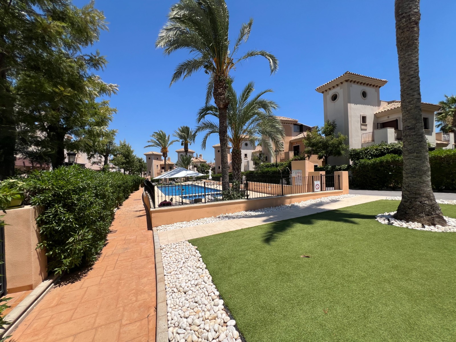 For sale - 3 Bedroom 2 Bathroom Villa in Algorfa - Inland  - Alicante