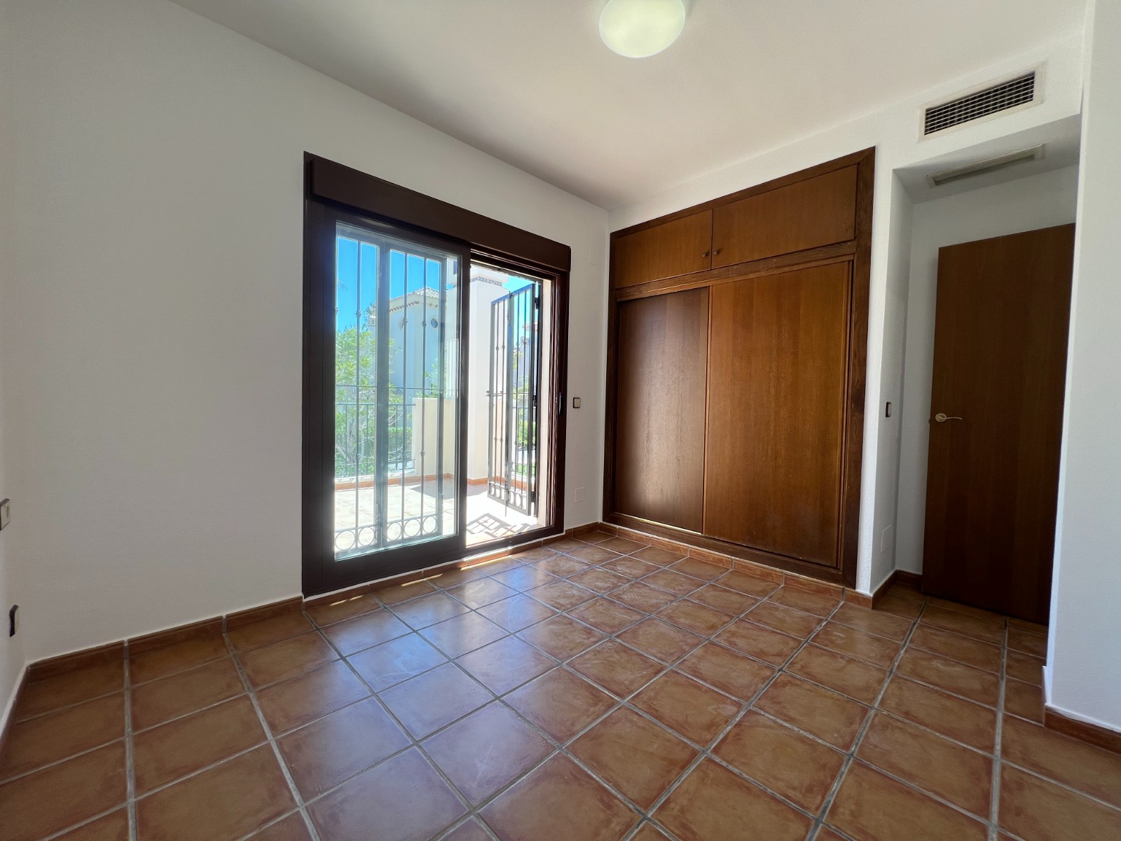 For sale - 3 Bedroom 2 Bathroom Villa in Algorfa - Inland  - Alicante