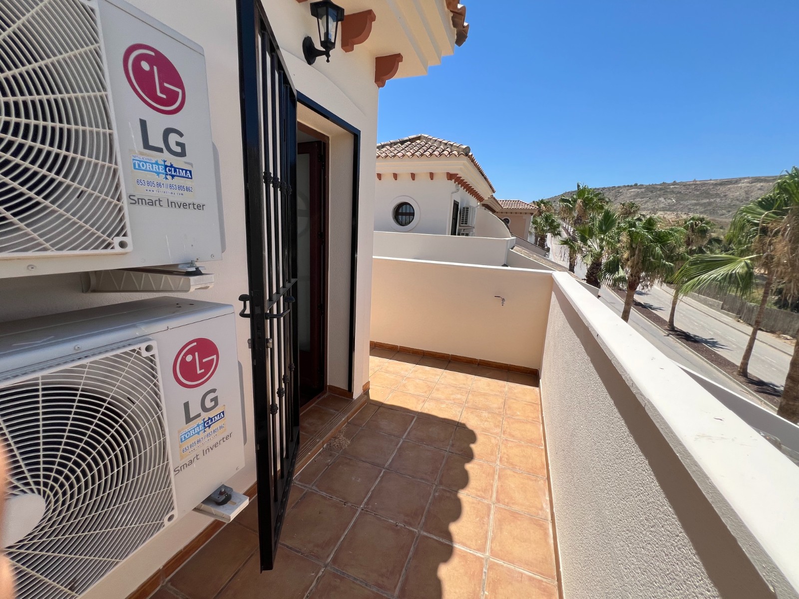 For sale - 3 Bedroom 2 Bathroom Villa in Algorfa - Inland  - Alicante