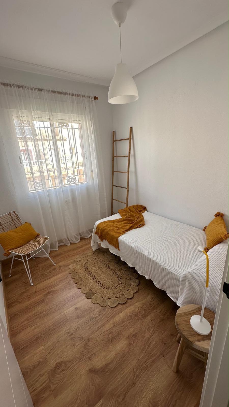 For sale - 3 Bedroom 3 Bathroom Town House in La Zenia - La Zenia  - Alicante