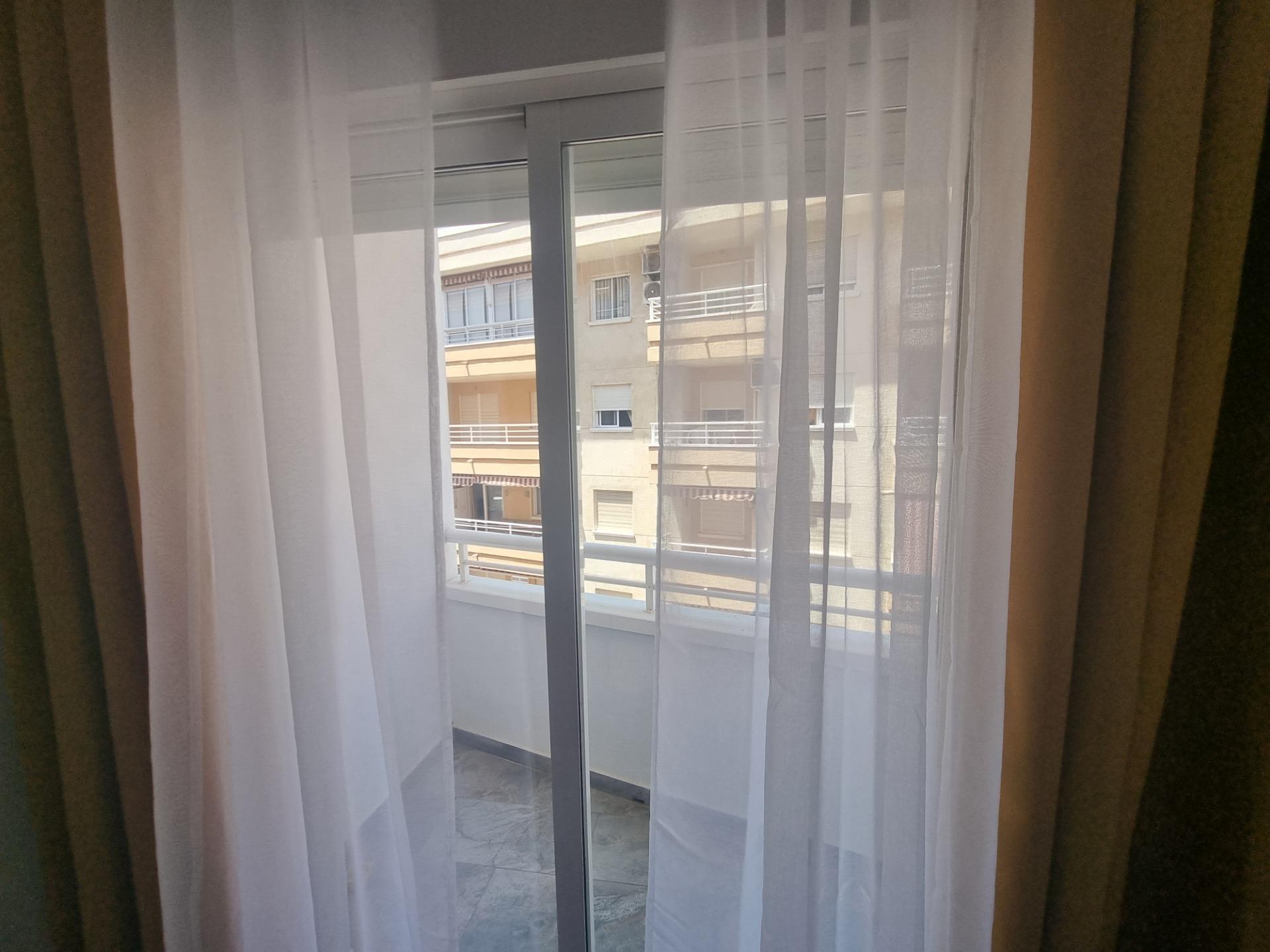 For sale - 3 Bedroom 2 Bathroom Apartment in Torrevieja - Estacion De Autobuses  - Alicante