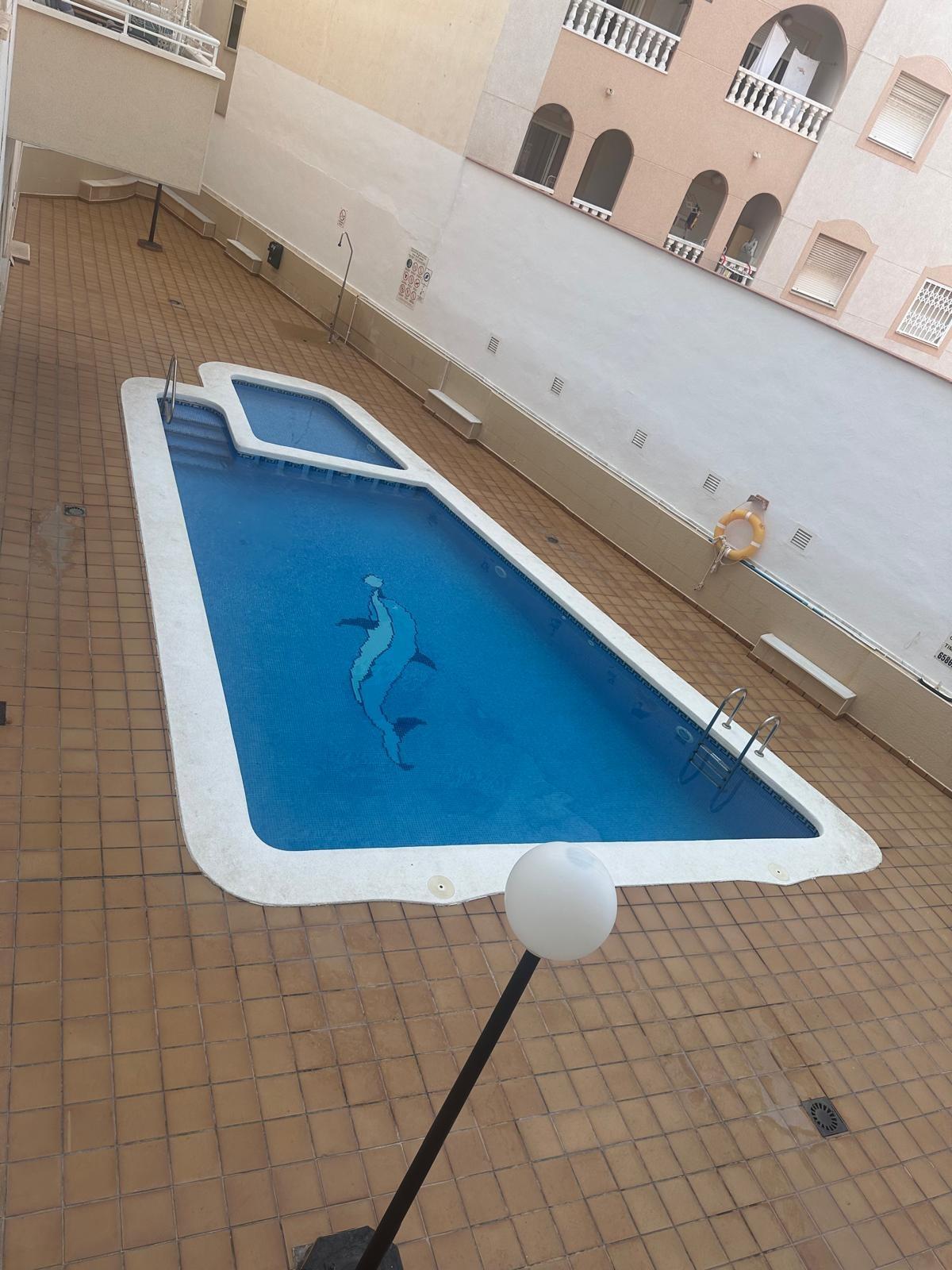 For sale - 3 Bedroom 2 Bathroom Apartment in Torrevieja - Estacion De Autobuses  - Alicante