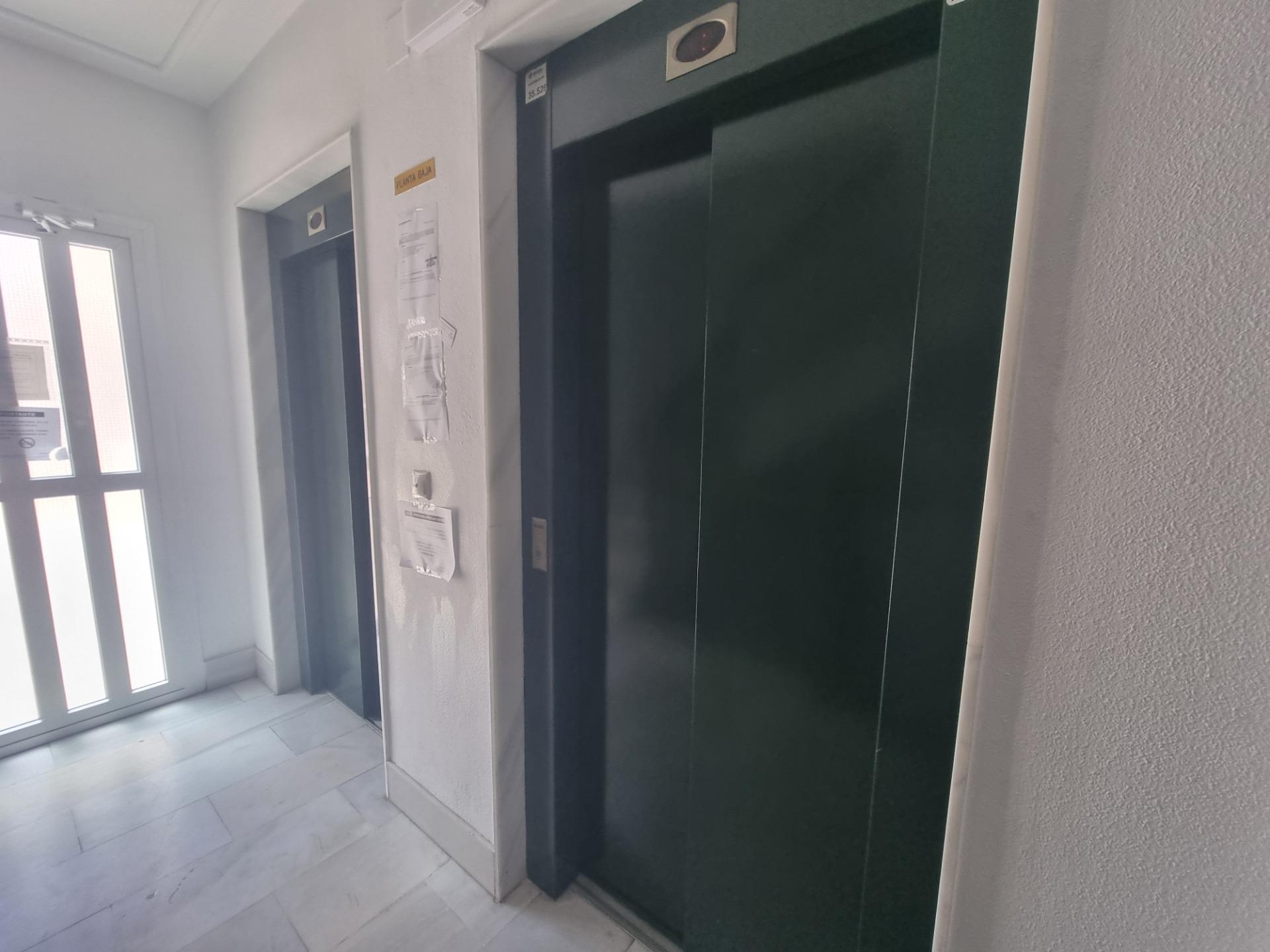 For sale - 3 Bedroom 2 Bathroom Apartment in Torrevieja - Estacion De Autobuses  - Alicante