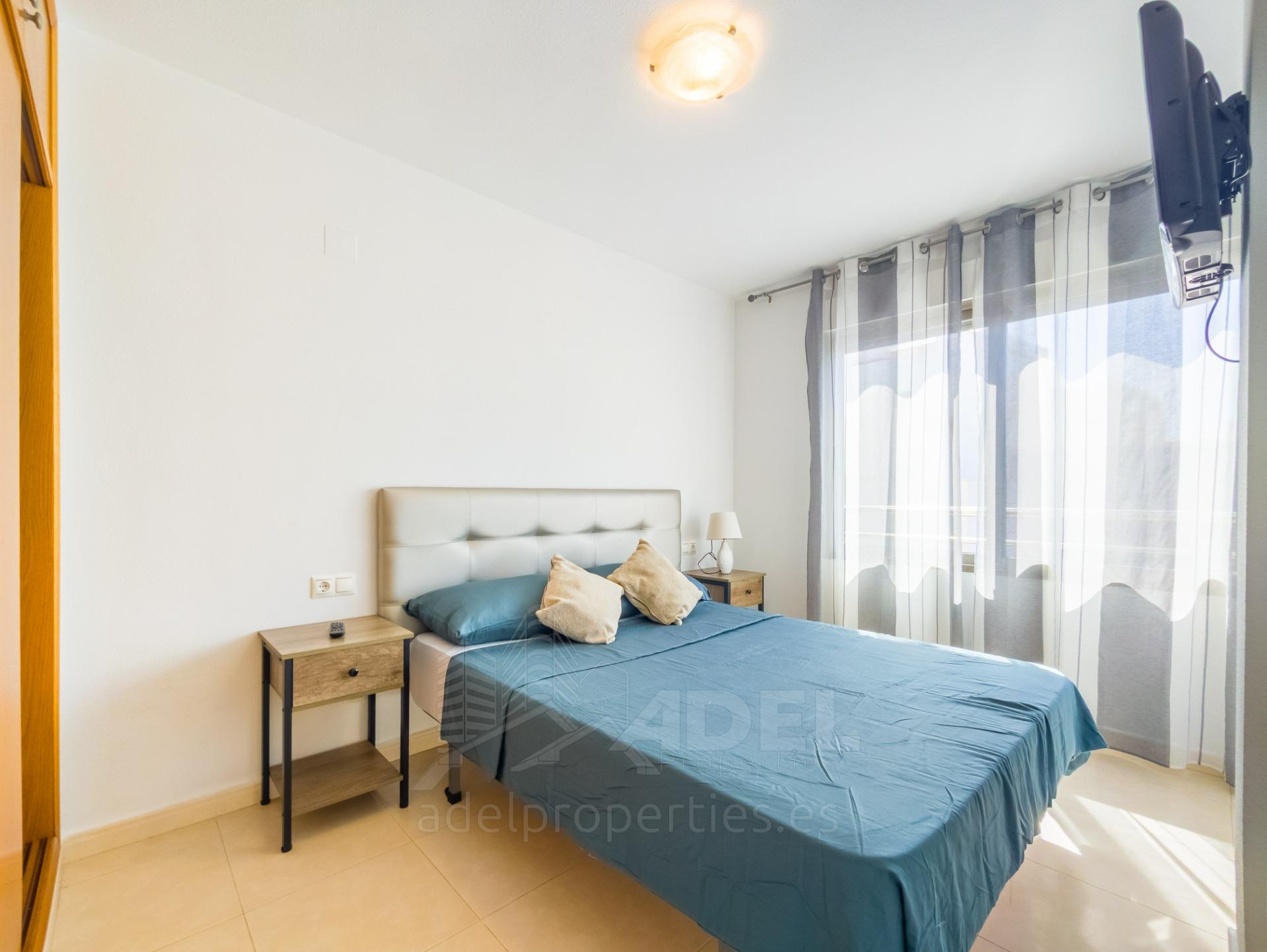 For sale - 2 Bedroom 1 Bathroom Apartment in Torrevieja - Playa De Los Locos  - Alicante