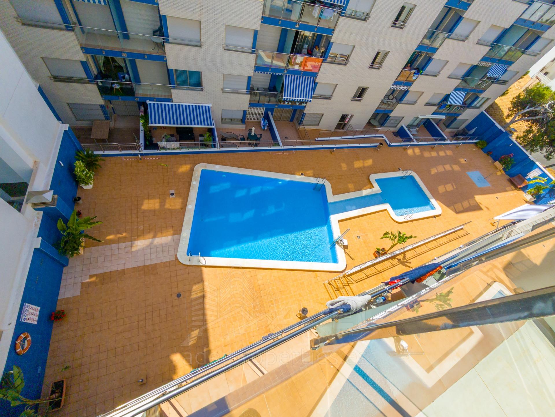 For sale - 2 Bedroom 1 Bathroom Apartment in Torrevieja - Playa De Los Locos  - Alicante