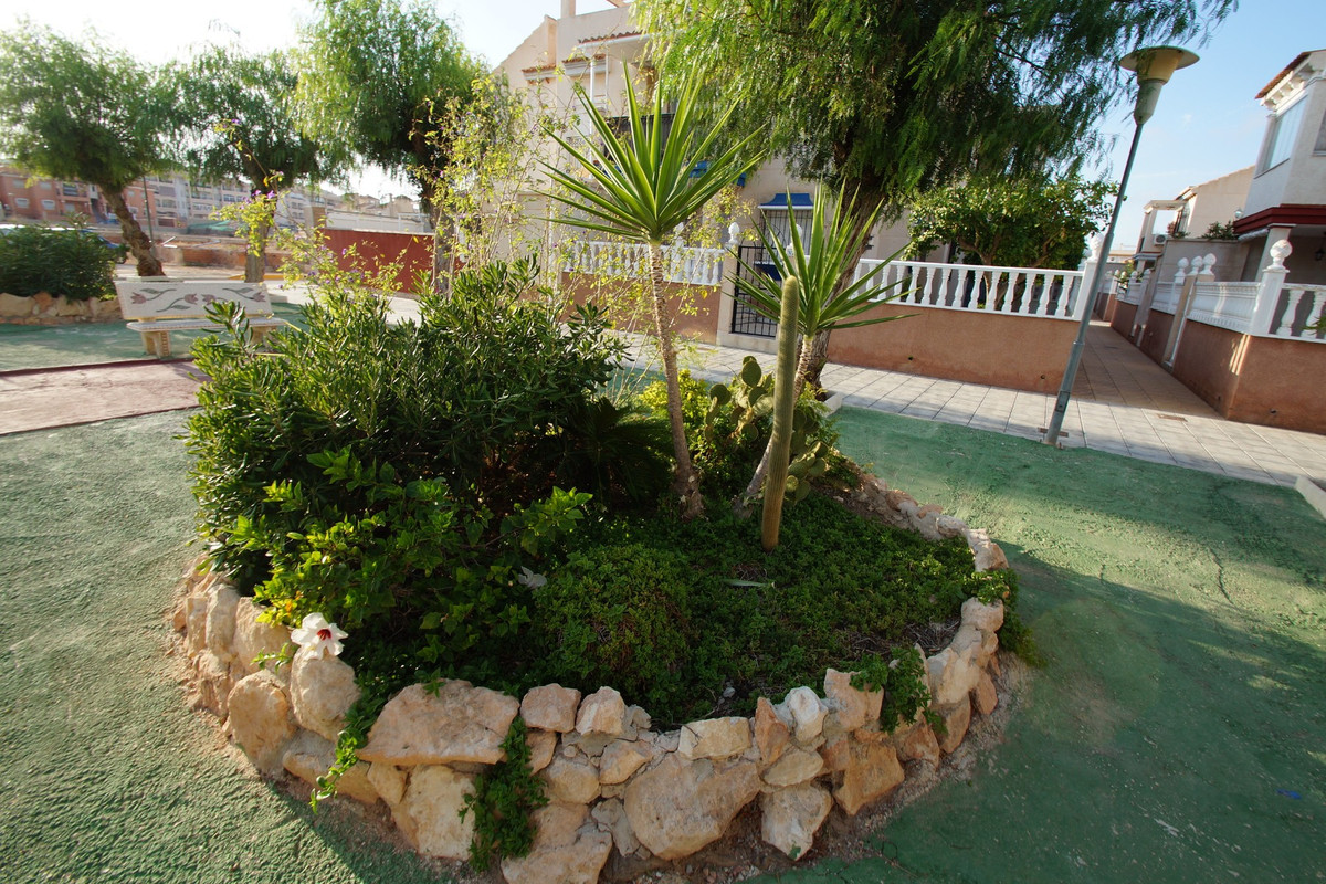 For sale - 2 Bedroom 1 Bathroom Apartment - Penthouse in Orihuela - Playa Flamenca  - Alicante