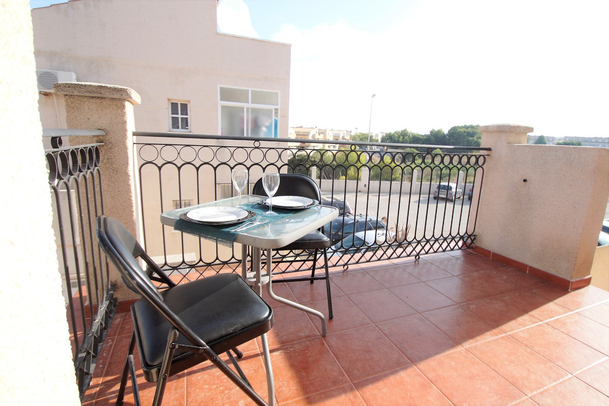 For sale - 2 Bedroom 1 Bathroom Apartment - Penthouse in Orihuela - Playa Flamenca  - Alicante