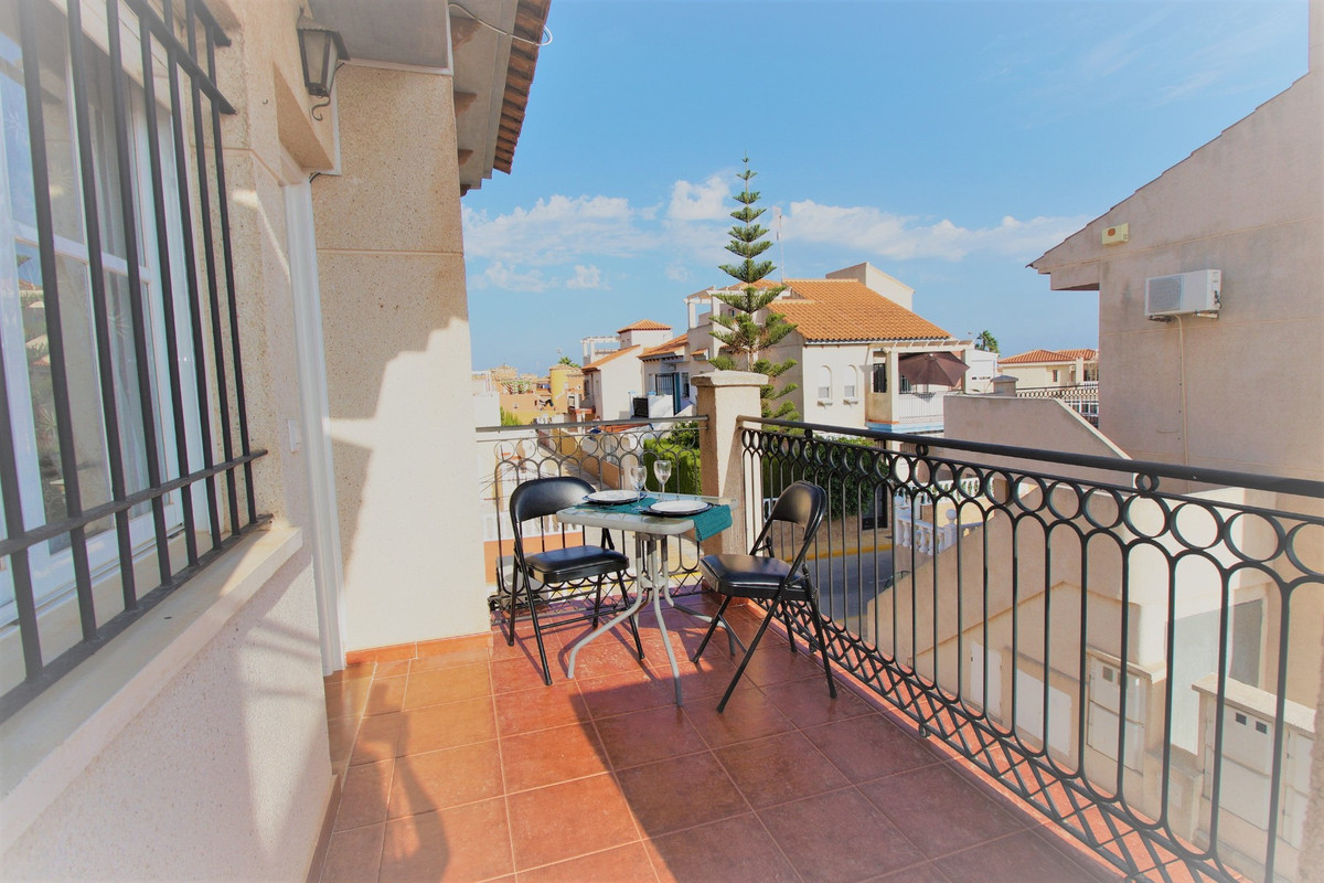 For sale - 2 Bedroom 1 Bathroom Apartment - Penthouse in Orihuela - Playa Flamenca  - Alicante