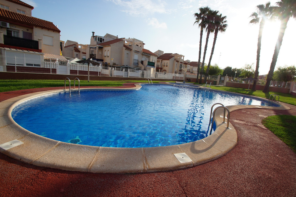 For sale - 2 Bedroom 1 Bathroom Apartment - Penthouse in Orihuela - Playa Flamenca  - Alicante