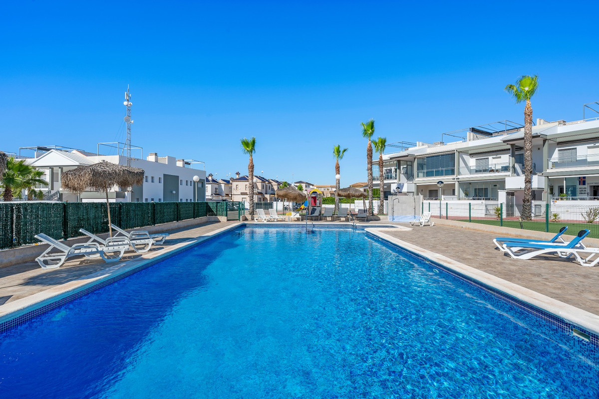 For sale - 3 Bedroom 3 Bathroom House - Townhouse in Orihuela - La Florida  - Alicante