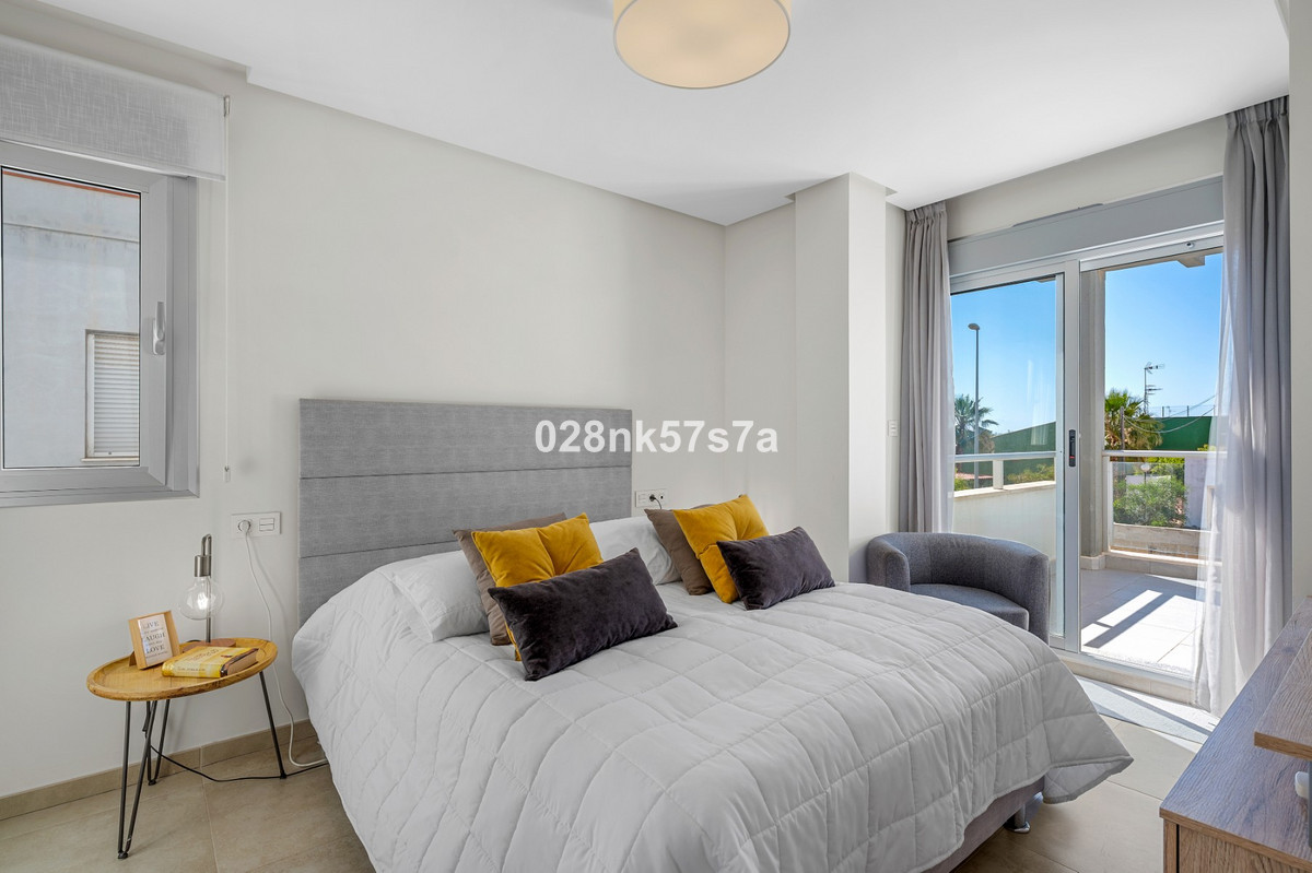 For sale - 3 Bedroom 3 Bathroom House - Townhouse in Orihuela - La Florida  - Alicante