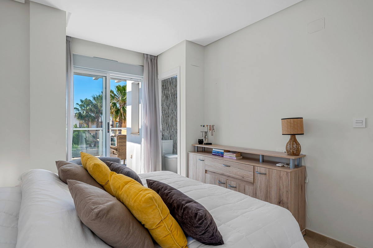 For sale - 3 Bedroom 3 Bathroom House - Townhouse in Orihuela - La Florida  - Alicante