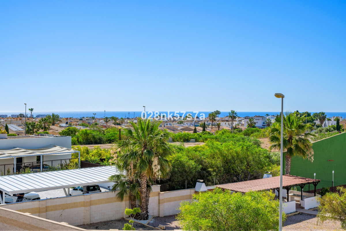 For sale - 3 Bedroom 3 Bathroom House - Townhouse in Orihuela - La Florida  - Alicante