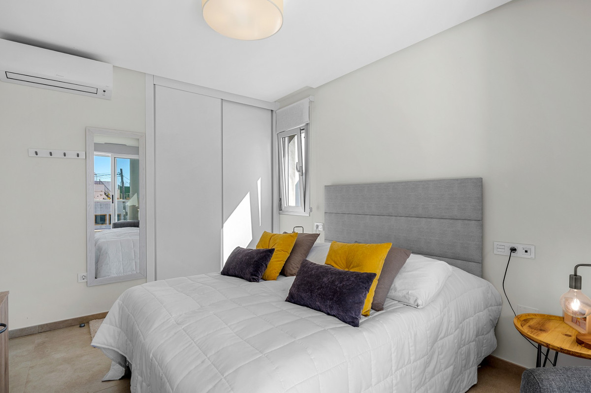 For sale - 3 Bedroom 3 Bathroom House - Townhouse in Orihuela - La Florida  - Alicante