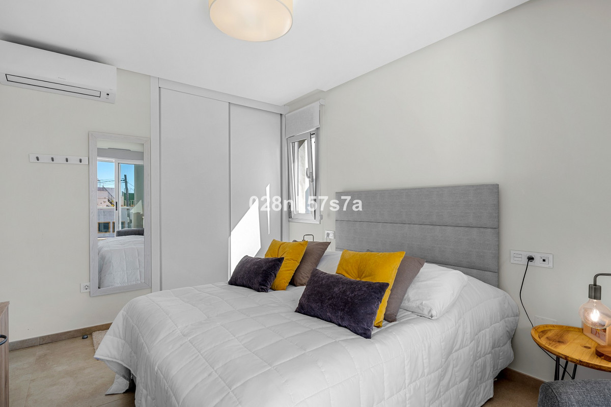 For sale - 3 Bedroom 3 Bathroom House - Townhouse in Orihuela - La Florida  - Alicante