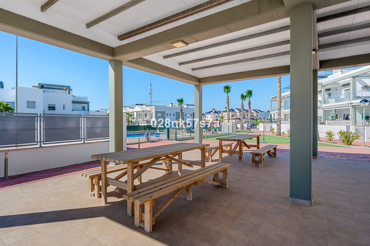 For sale - 3 Bedroom 3 Bathroom House - Townhouse in Orihuela - La Florida  - Alicante
