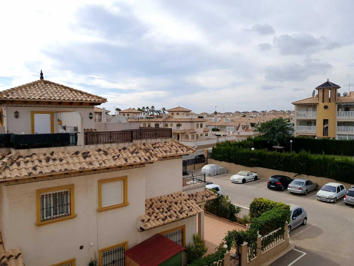 For sale - 2 Bedroom 1 Bathroom Apartment - Ground Floor Apartment in Orihuela - Cabo Roig  - Alicante