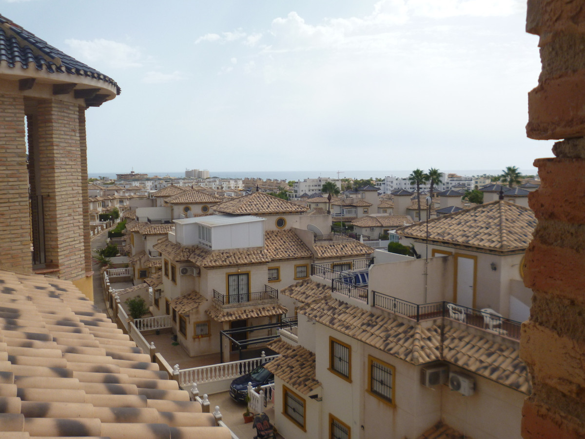 For sale - 2 Bedroom 1 Bathroom Apartment - Ground Floor Apartment in Orihuela - Cabo Roig  - Alicante
