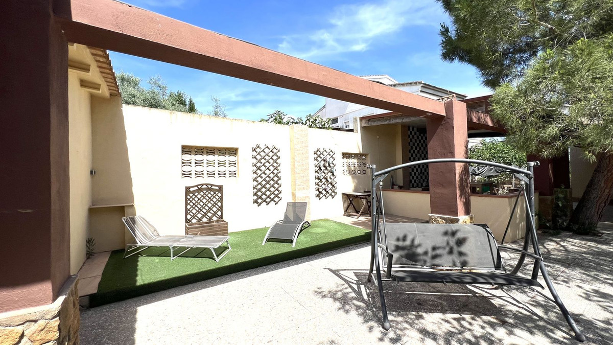 For sale - 3 Bedroom 2 Bathroom House - Townhouse in Orihuela - Orihuela Centro  - Alicante