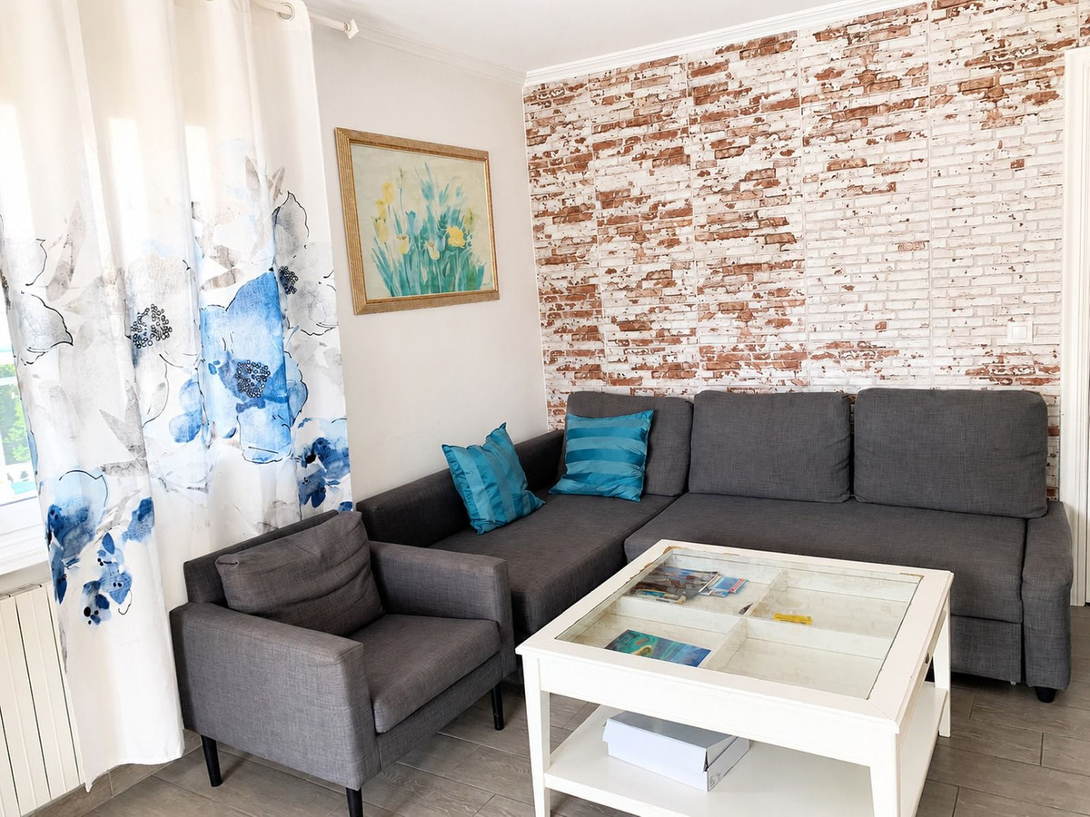 For sale - 4 Bedroom 3 Bathroom House - Detached Villa in Orihuela - La Zenia  - Alicante