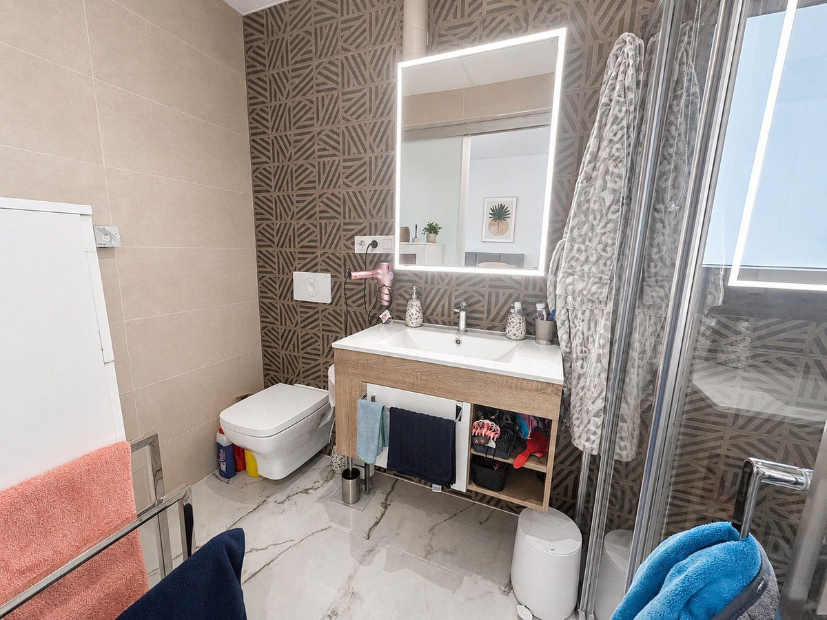 For sale - 2 Bedroom 2 Bathroom Apartment - Middle Floor Apartment in Orihuela - Los Altos  - Alicante