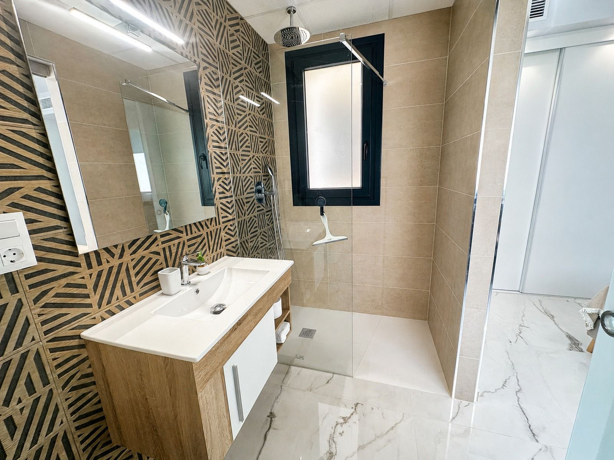 For sale - 2 Bedroom 2 Bathroom Apartment - Middle Floor Apartment in Orihuela - Los Altos  - Alicante