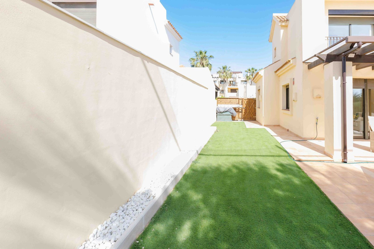 For sale - 3 Bedroom 3 Bathroom House - Detached Villa in San Javier - Roda Golf  - Murcia