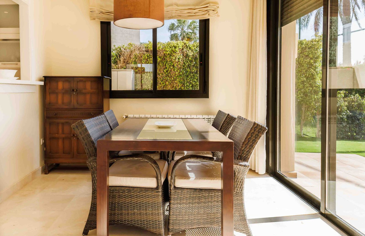 For sale - 3 Bedroom 3 Bathroom House - Detached Villa in San Javier - Roda Golf  - Murcia
