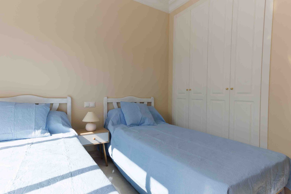 For sale - 3 Bedroom 3 Bathroom House - Detached Villa in San Javier - Roda Golf  - Murcia