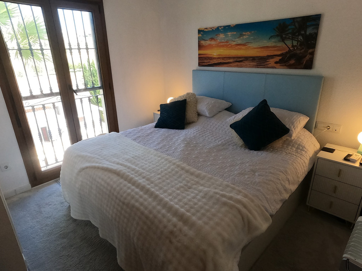 For sale - 2 Bedroom 2 Bathroom Apartment - Middle Floor Apartment in Algorfa - La Finca Golf  - Alicante