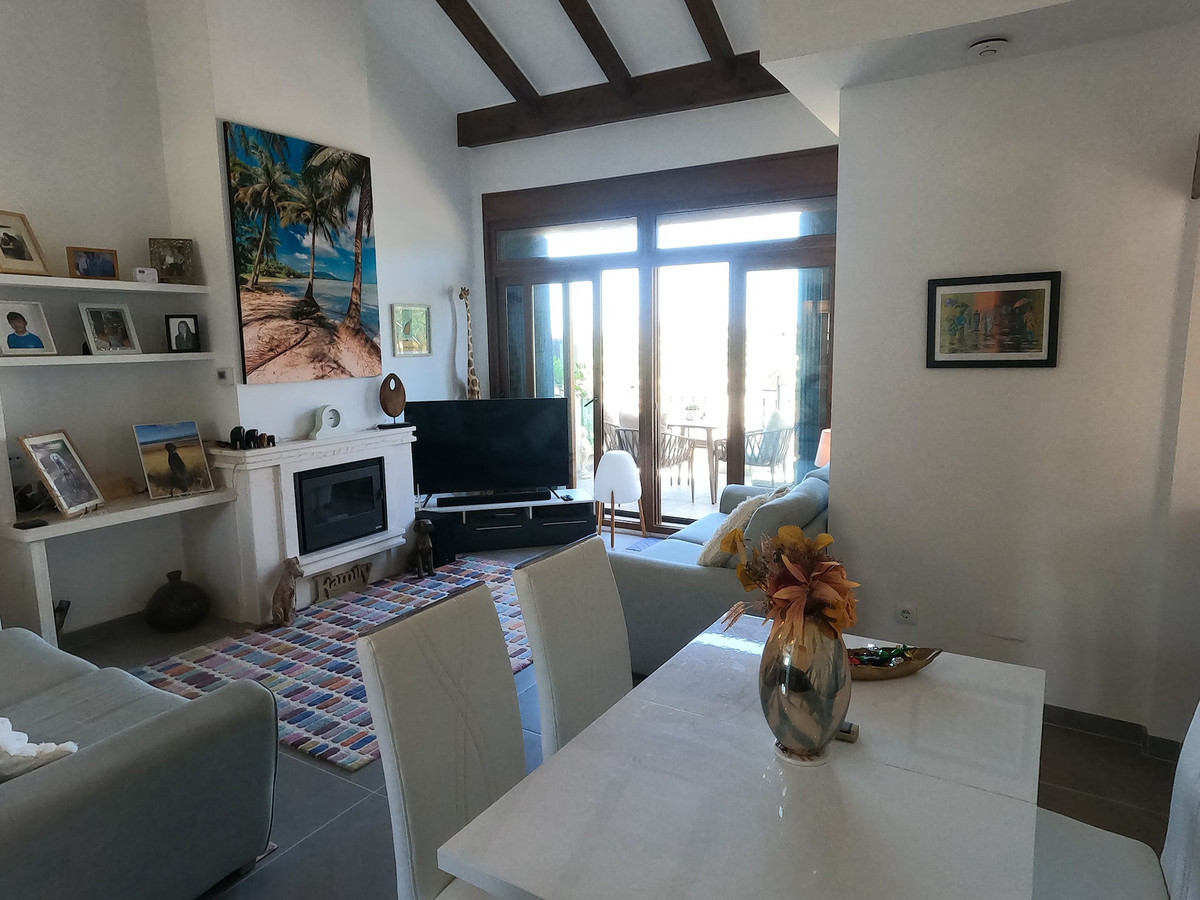 For sale - 2 Bedroom 2 Bathroom Apartment - Middle Floor Apartment in Algorfa - La Finca Golf  - Alicante