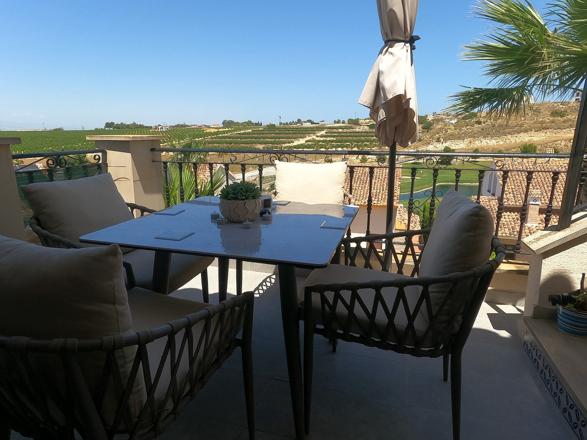 For sale - 2 Bedroom 2 Bathroom Apartment - Middle Floor Apartment in Algorfa - La Finca Golf  - Alicante
