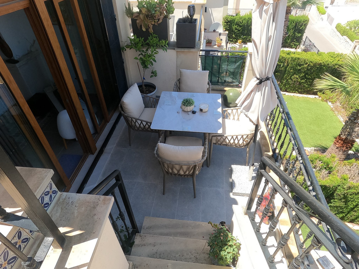 For sale - 2 Bedroom 2 Bathroom Apartment - Middle Floor Apartment in Algorfa - La Finca Golf  - Alicante