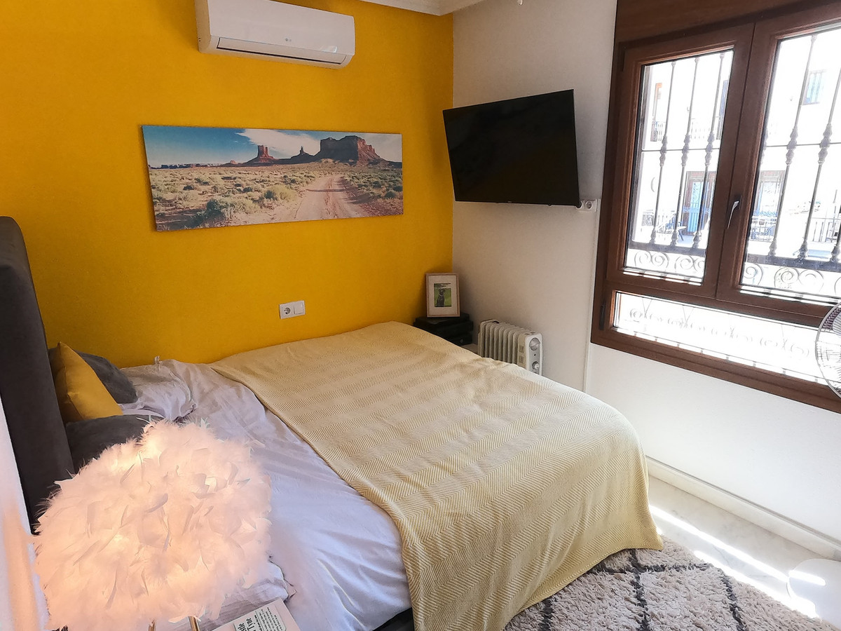 For sale - 2 Bedroom 2 Bathroom Apartment - Middle Floor Apartment in Algorfa - La Finca Golf  - Alicante