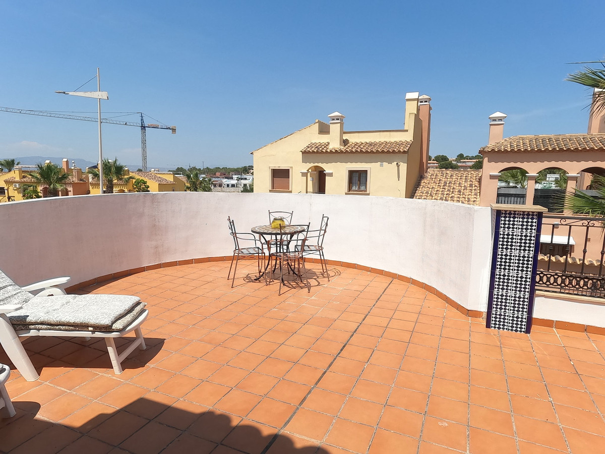 For sale - 3 Bedroom 2 Bathroom House - Detached Villa in Algorfa - La Finca Golf  - Alicante