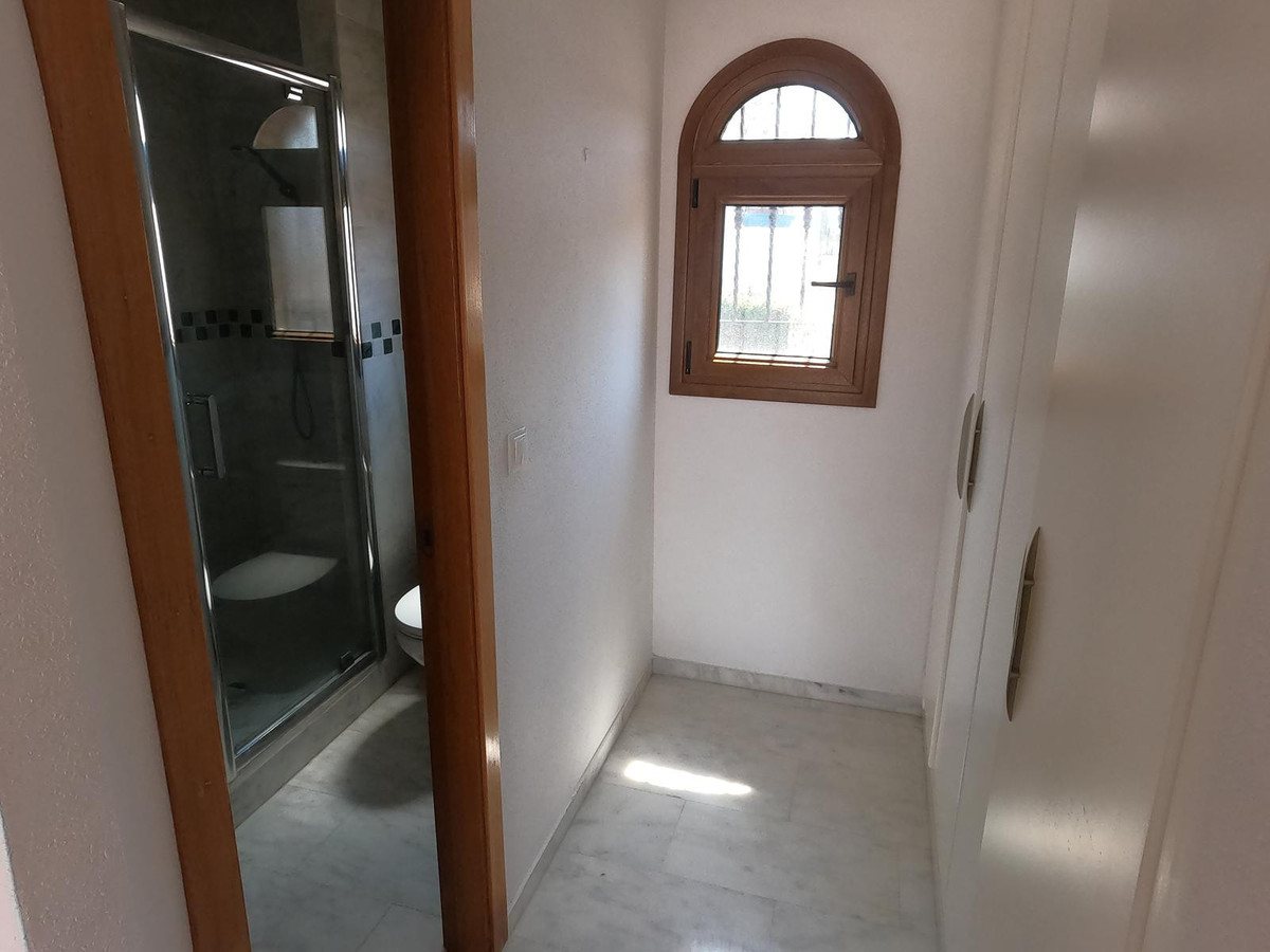For sale - 3 Bedroom 2 Bathroom House - Detached Villa in Algorfa - La Finca Golf  - Alicante