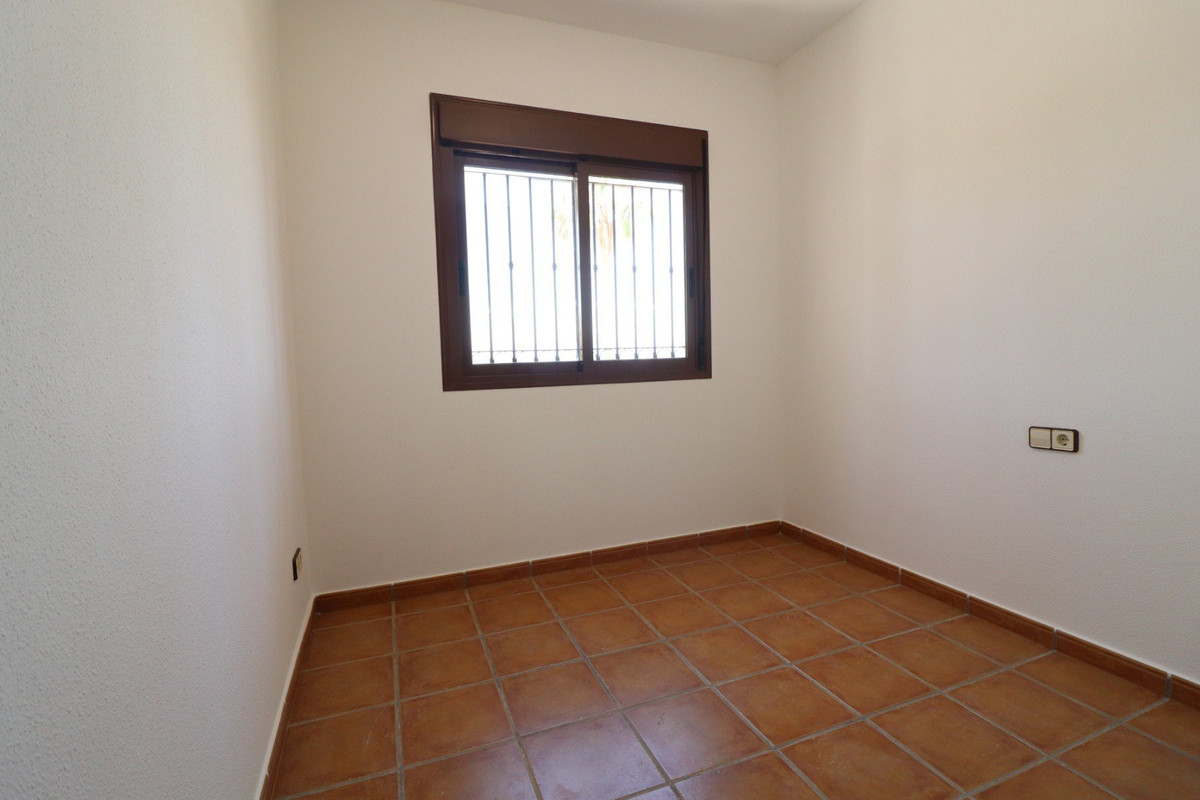 For sale - 3 Bedroom 2 Bathroom House - Semi-Detached House in Algorfa - La Finca Golf  - Alicante