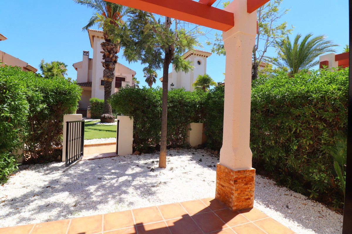 For sale - 3 Bedroom 2 Bathroom House - Semi-Detached House in Algorfa - La Finca Golf  - Alicante