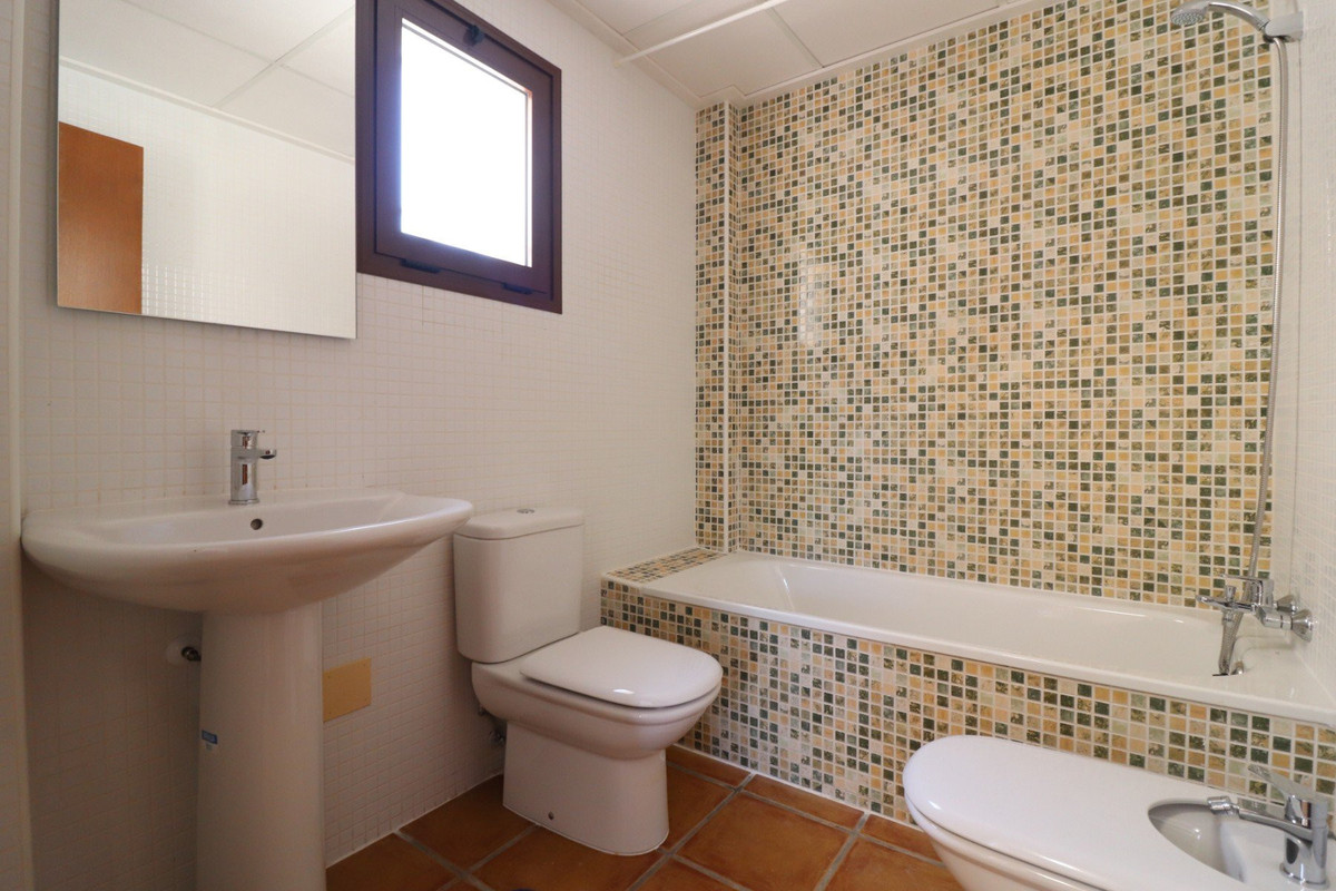 For sale - 3 Bedroom 2 Bathroom House - Semi-Detached House in Algorfa - La Finca Golf  - Alicante