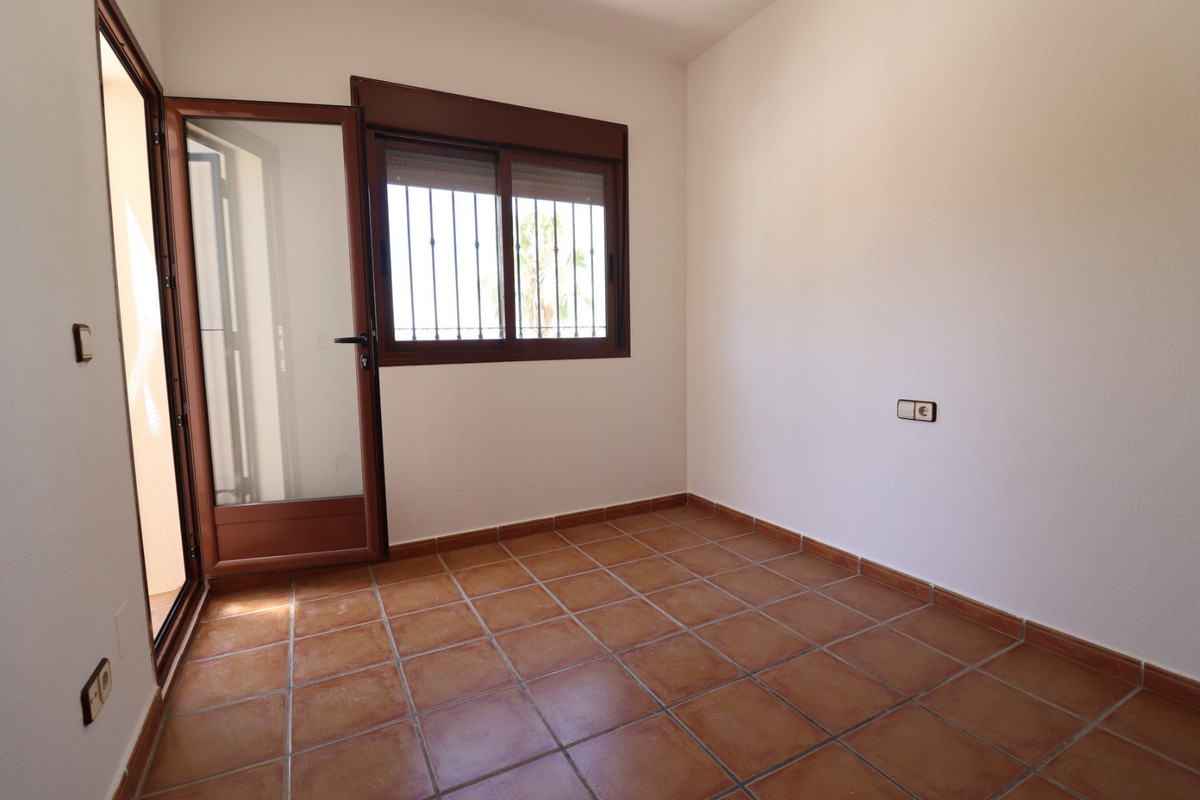 For sale - 3 Bedroom 2 Bathroom House - Semi-Detached House in Algorfa - La Finca Golf  - Alicante
