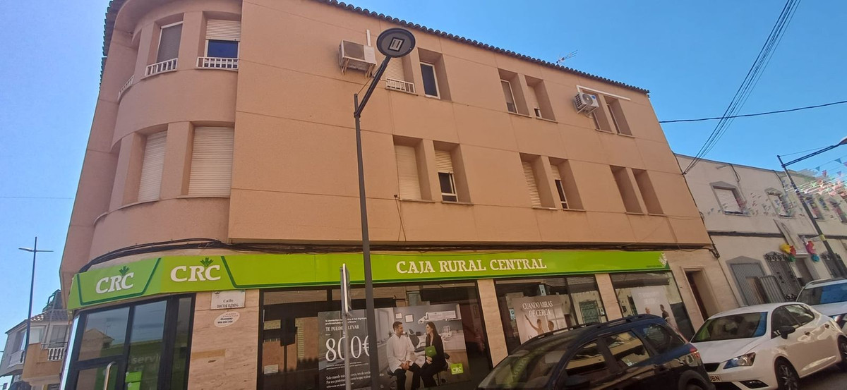 For sale - 2 Bedroom 1 Bathroom Apartment - Top Floor Apartment in Algorfa - Algorfa Centro  - Alicante