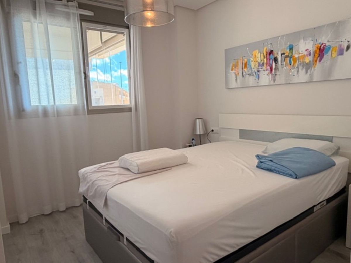 For sale - 2 Bedroom 2 Bathroom Apartment - Ground Floor Apartment in Orihuela - Los Dolses  - Alicante
