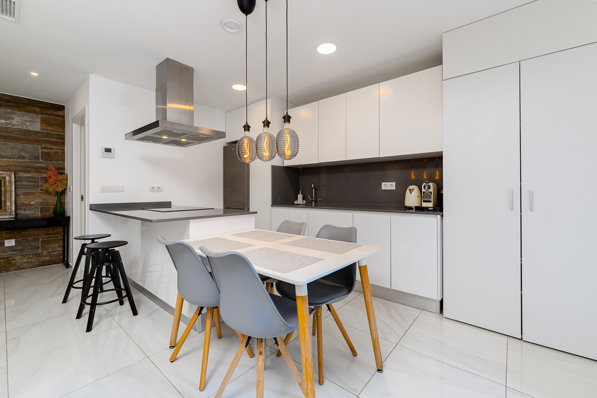 For sale - 3 Bedroom 3 Bathroom House - Townhouse in Orihuela - Villamartin  - Alicante